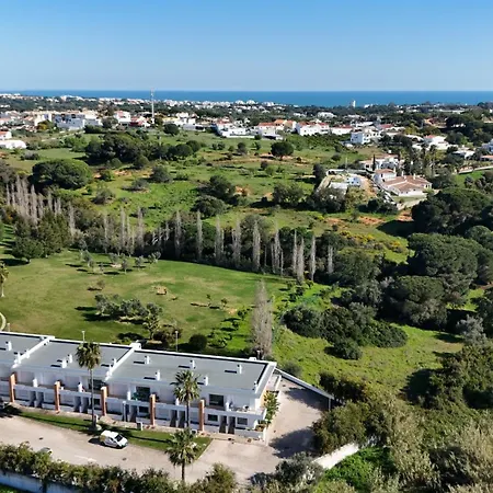 White By Check-in Portugal Будинок відпочинку *